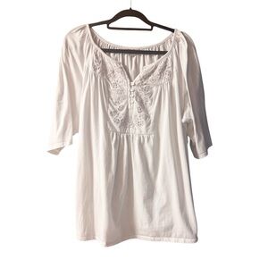 Women's White Embroidered Top Size M